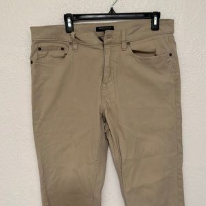 Banana Republic Men’s Khaki pants 34/32